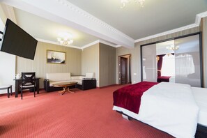 Suite | Een kluis op de kamer, een strijkplank/strijkijzer, gratis babybedden