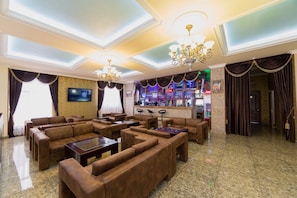 Lobby lounge