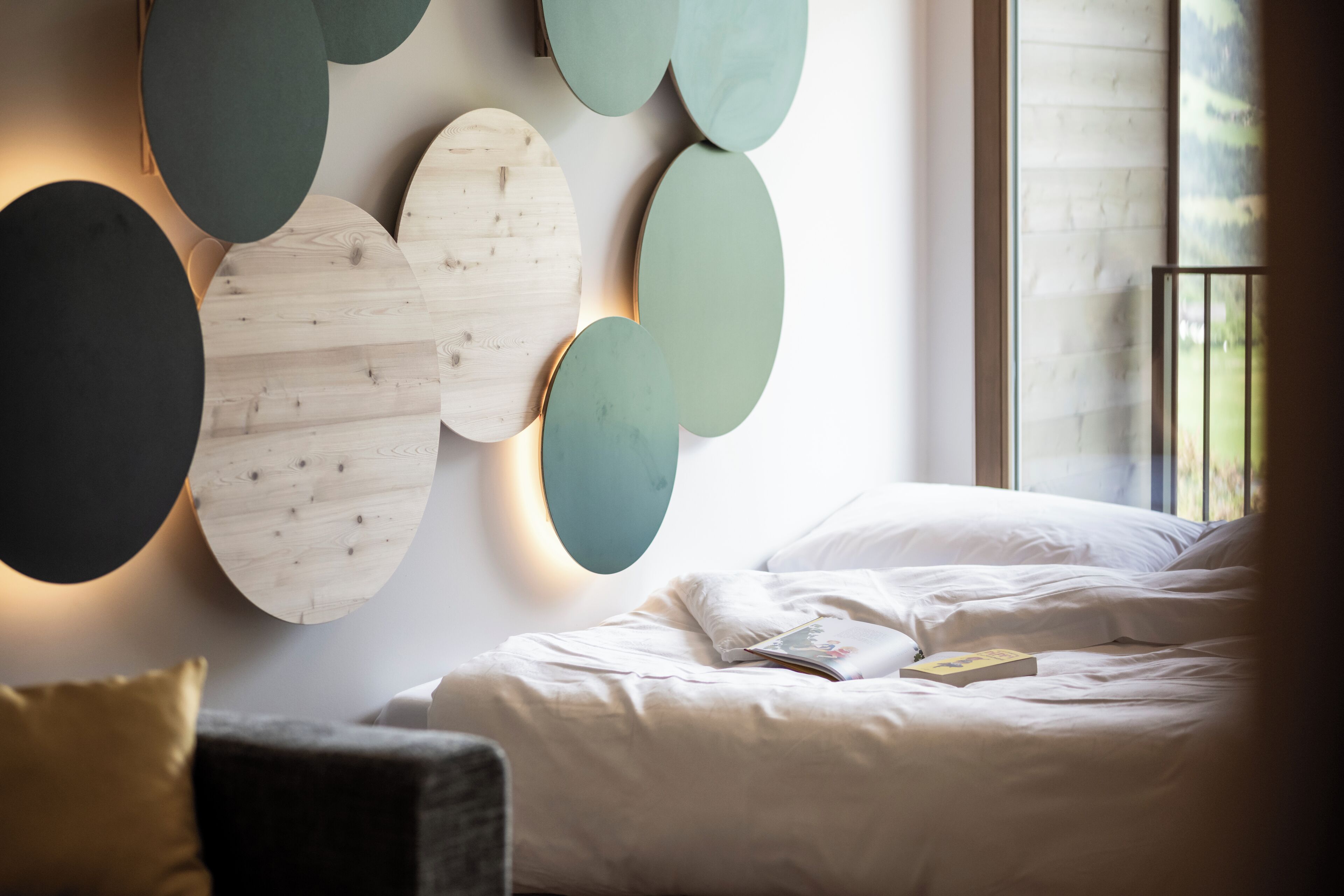 Free WiFi, wheelchair access