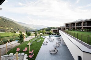 Terrace/patio - Das Mühlwald Quality Time Family Resort (Naz Sciaves)