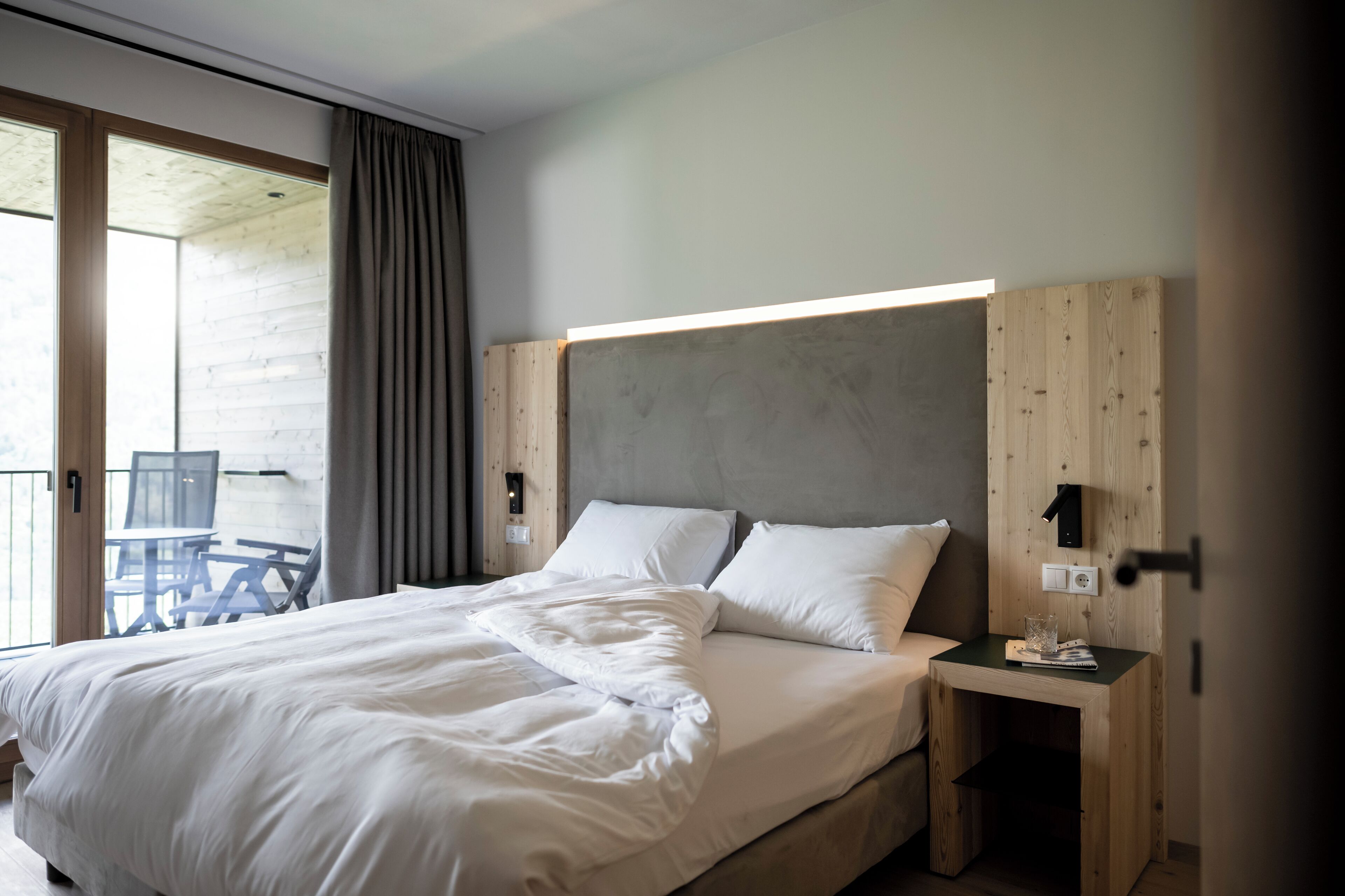 Free WiFi, wheelchair access