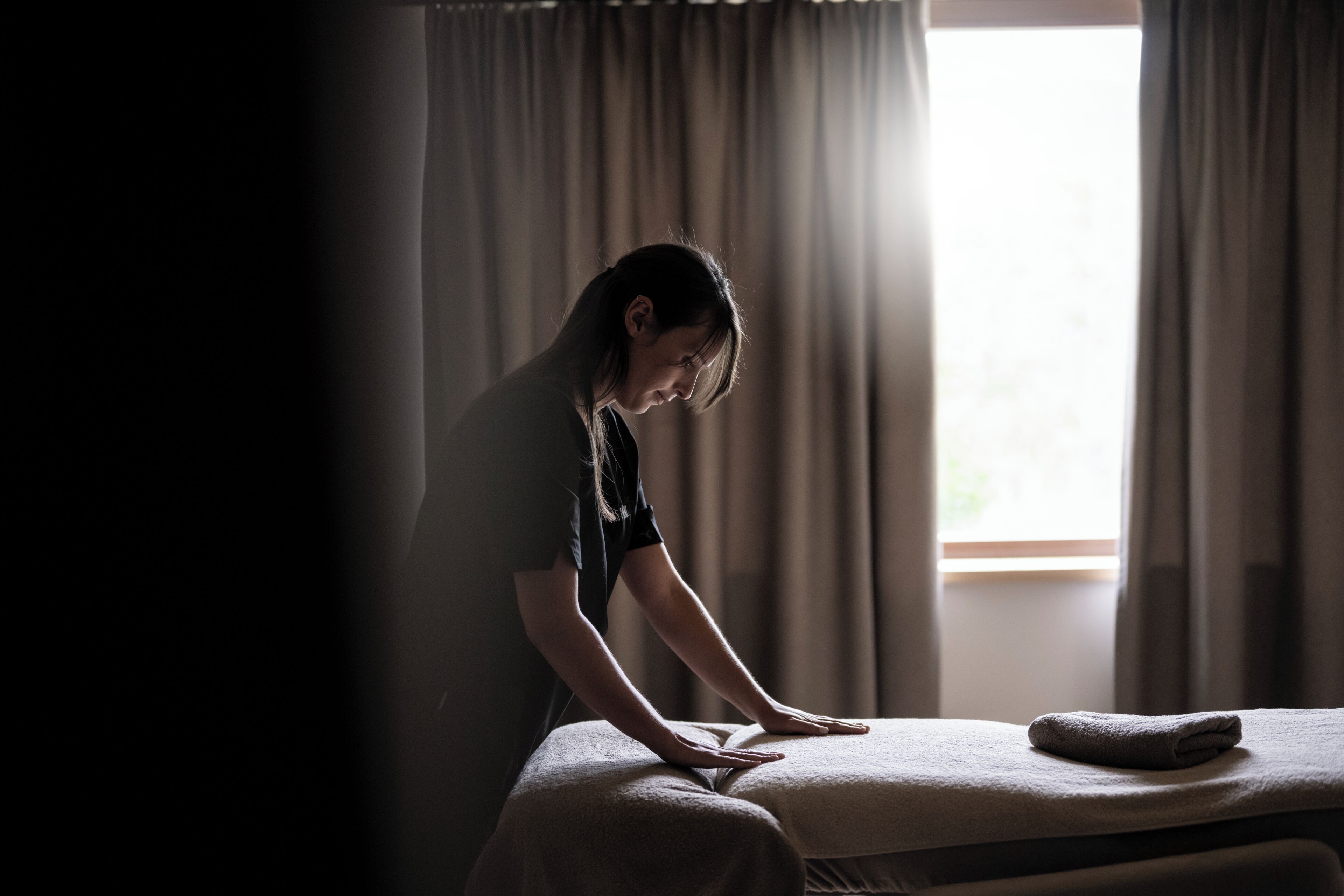 Couples treatment rooms, body treatments, hot stone massages