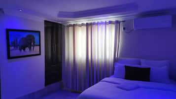 Deluxe Room | Desk, iron/ironing board, free WiFi, bed sheets