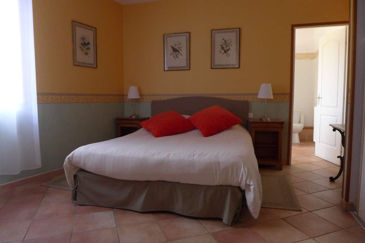 Habitación doble Gallery | Ropa de cama de alta calidad y decoración personalizada