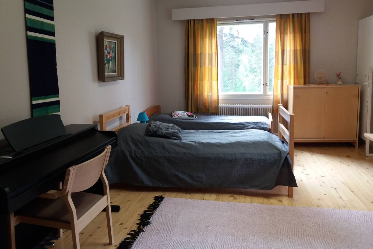 Quarto família, banheiro compartilhado | Vista do quarto