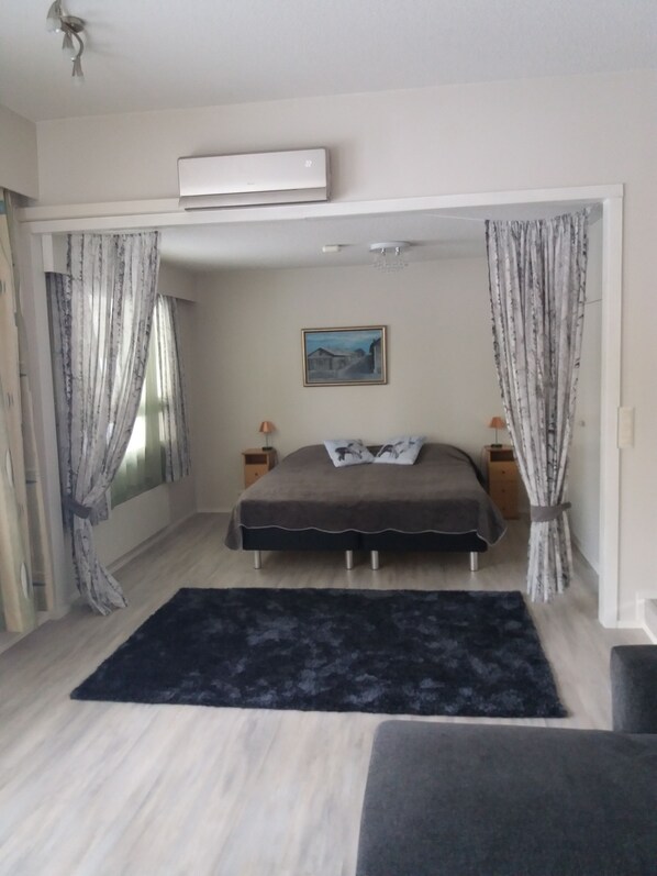 Lägenhet - 1 sovrum - bastu | 1 sovrum, skrivbord, strykjärn/strykbräda och gratis wi-fi