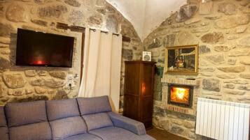 Individueel gedecoreerd, individueel gemeubileerd, een bureau