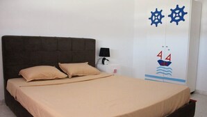 2 bedrooms, blackout curtains, free WiFi, bed sheets - L'Excellence (Tunis)