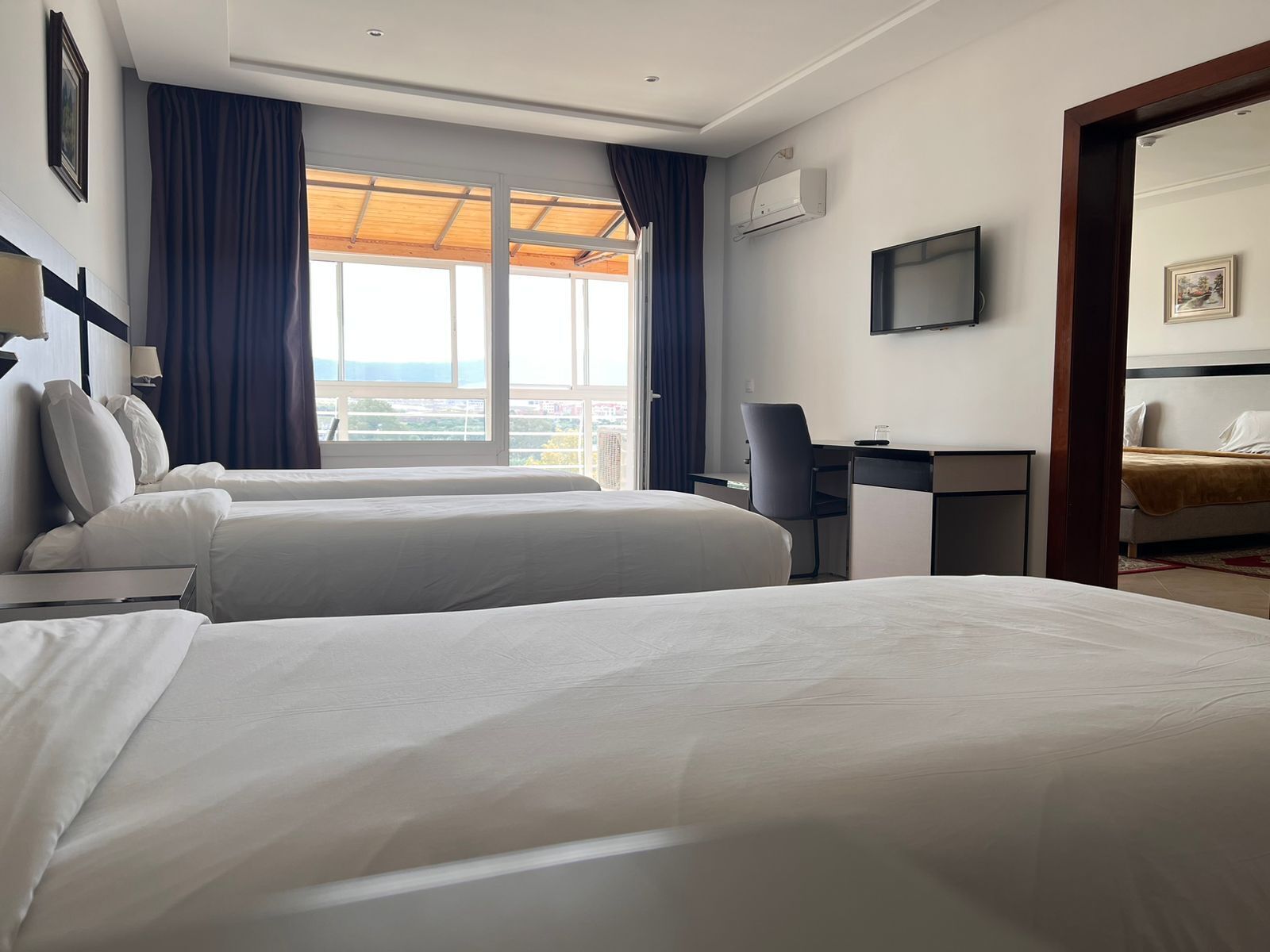 Caja fuerte, escritorio, sistema de insonorización