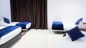 Suite Junior | Coffres-forts dans les chambres, bureau, chambres insonorisées