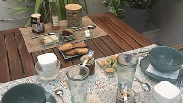Desayuno continental incluido todos los días