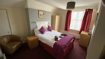 Dobbeltrom – basic, eget bad