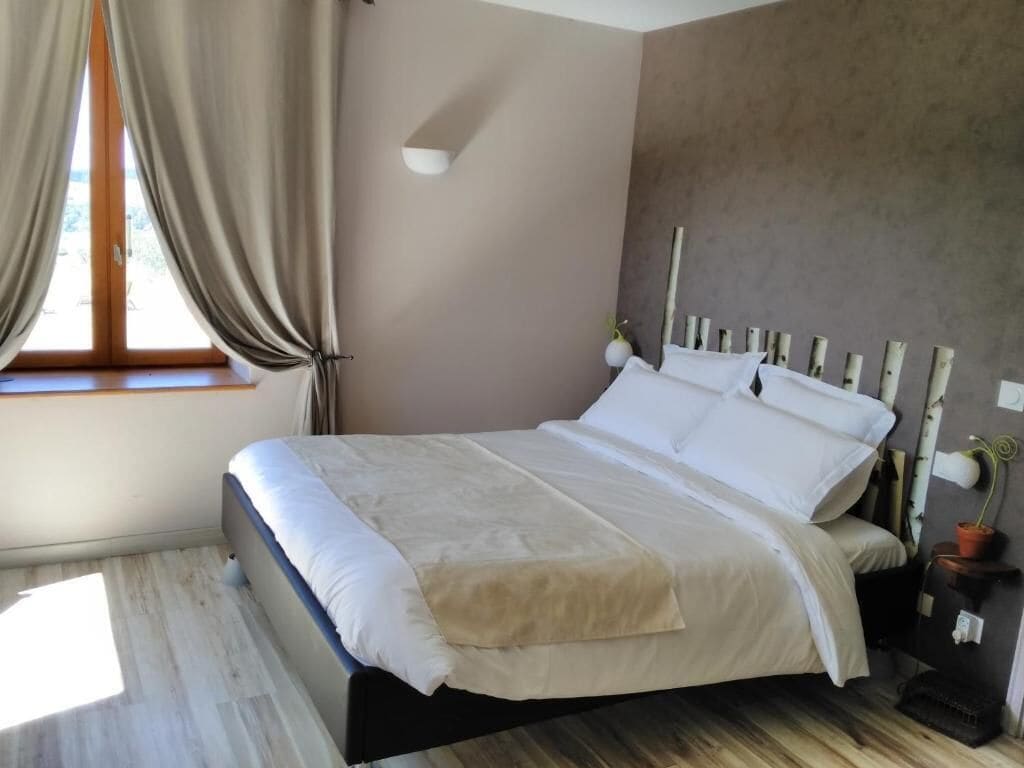 Premium bedding, memory foam beds, individually decorated, rollaway beds