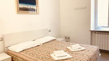 Apartment, 2 Schlafzimmer (Otello) (Piazza Boggiani 6)) | 3 Schlafzimmer, WLAN, Bettwäsche