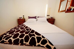Free cots/infant beds, rollaway beds, free WiFi, bed sheets