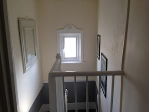 Quarto solteiro básico, suíte (white room) | Saguão