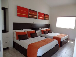 Family House, 5 Bedrooms | 5 bedrooms, premium bedding, in-room safe, iron/ironing board