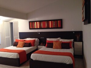 5 bedrooms, premium bedding, in-room safe, iron/ironing board - Rio Sonora 410 (Cuernavaca)