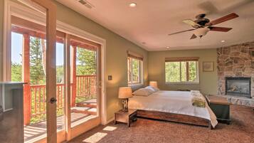 4 bedrooms, iron/ironing board, travel cot, Internet