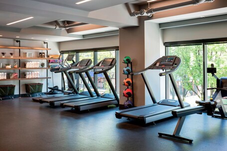 Moxy Chicago Downtown - Image 16