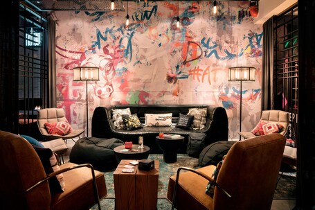 Moxy Chicago Downtown - Image 49