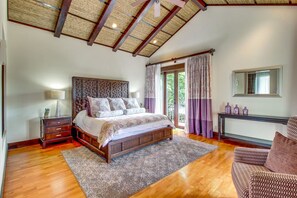 Club Villa, 4 Bedrooms, Non Smoking | 4 bedrooms, desk, free WiFi