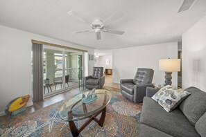 TV - Island House Beach Resort V38 (Siesta Key)