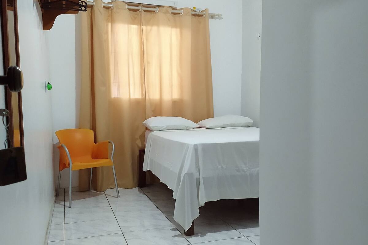 Habitación doble estándar | Wifi gratis y ropa de cama
