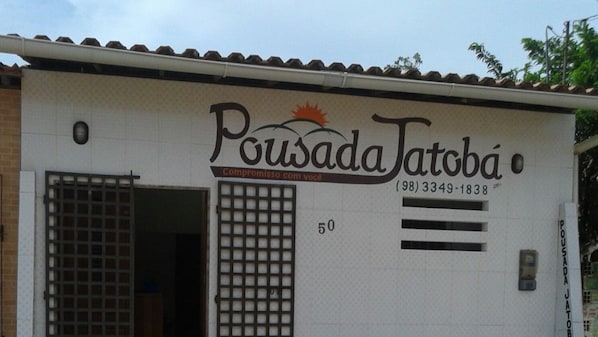 Entrada de la propiedad
