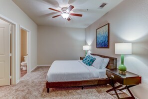 2 bedrooms, iron/ironing board, free WiFi