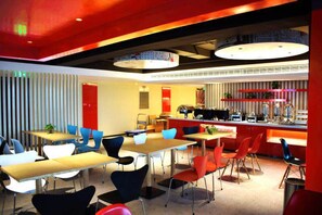 Daily buffet breakfast for a fee - ibis Hangzhou West Lake Qingchun Rd (Hangzhou)