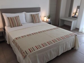 Premium bedding, in-room safe, free WiFi, bed sheets - B&B MiMì (Porto Cesareo)