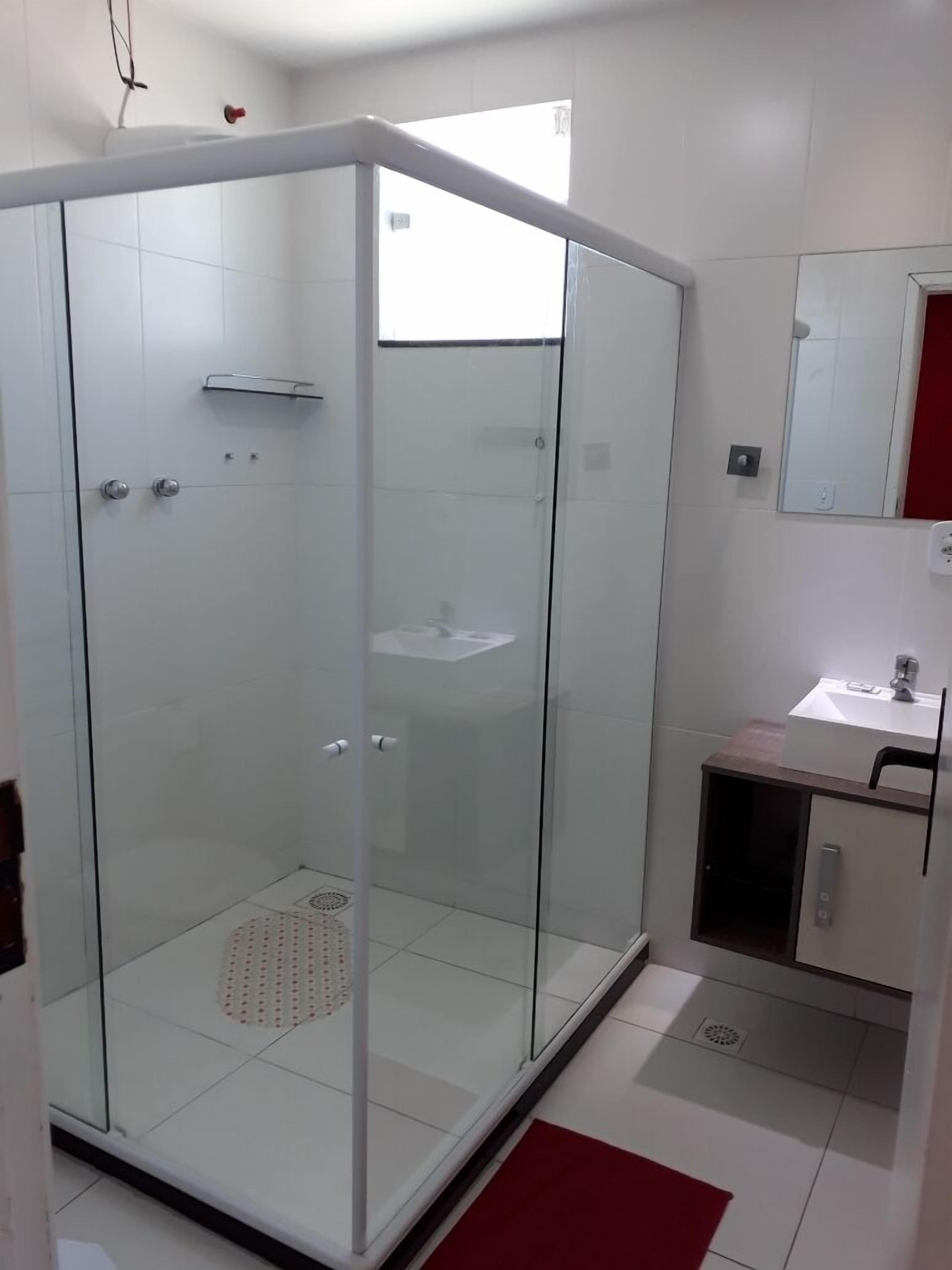 Shower, deep soaking tub, towels