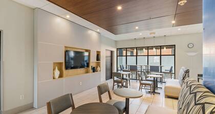 Holiday Inn Express and Suites White Hall by IHG