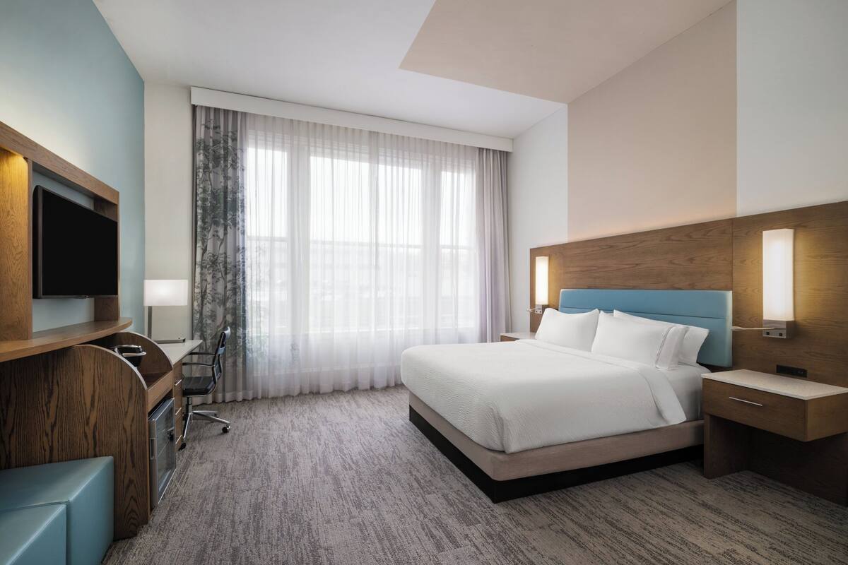Premium bedding, pillow-top beds, in-room safe, desk