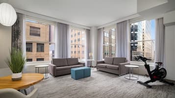 Suite, 1 Bedroom (Sunset View) | Premium bedding, pillowtop beds, in-room safe, individually decorated