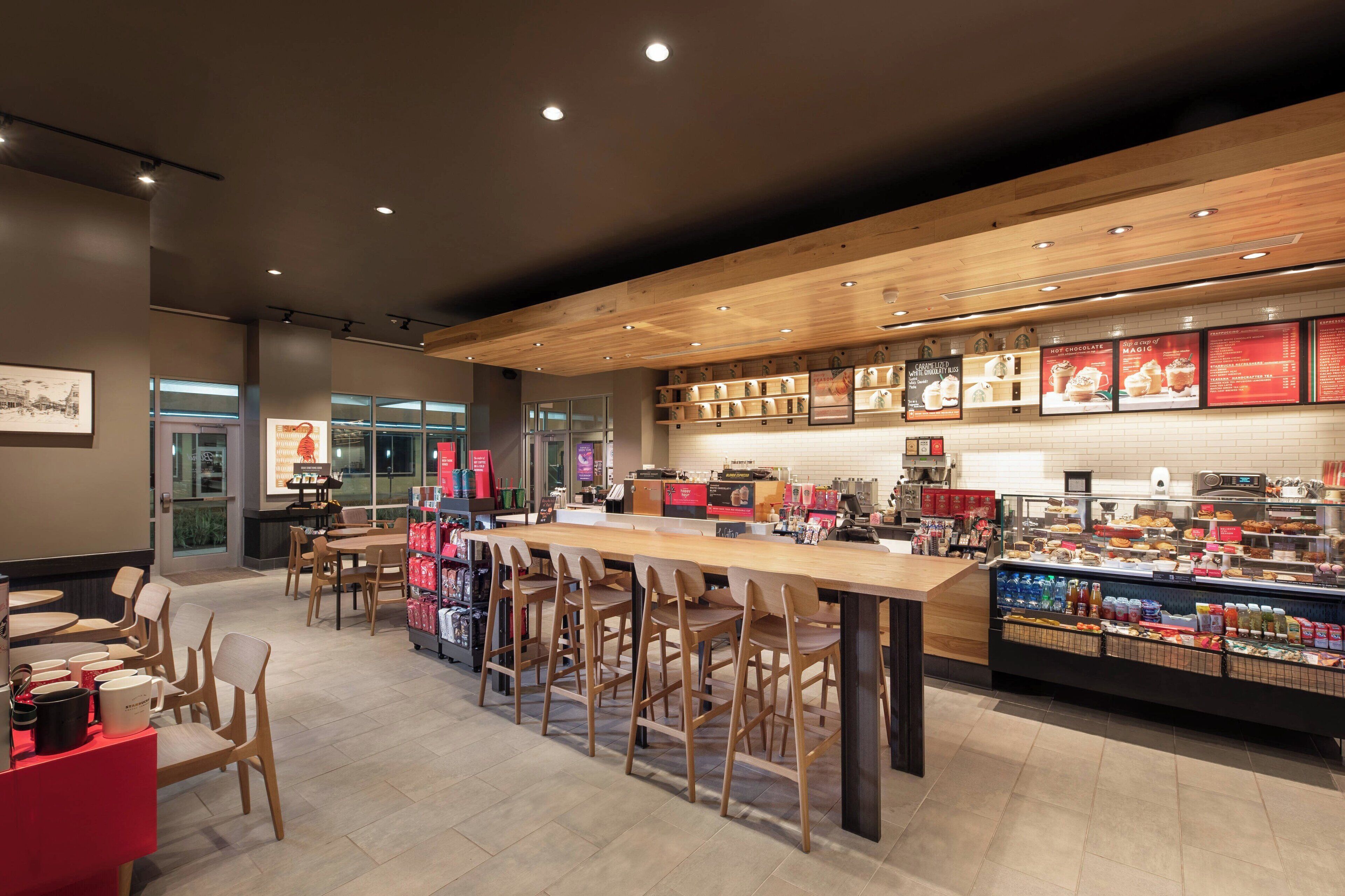 breakfast and dinner served, american cuisine