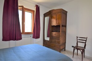 2 quartos, Wi-Fi de cortesia, roupa de cama