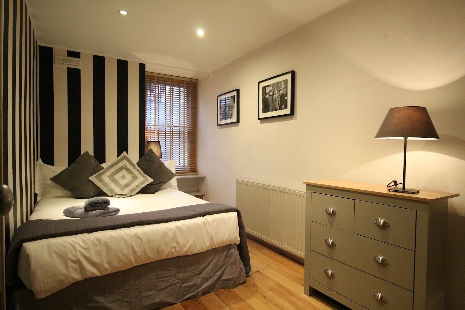 Queen bedroom