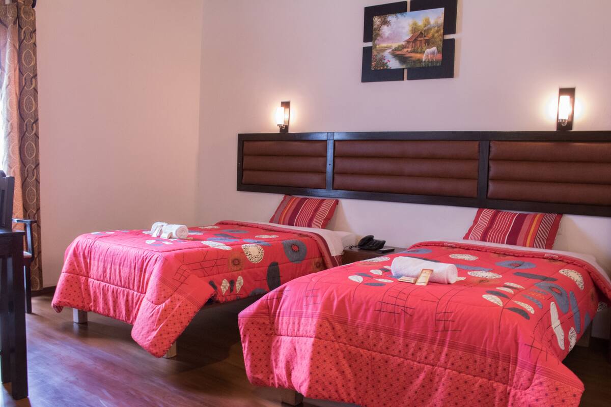 Premium bedding, minibar, desk, iron/ironing board