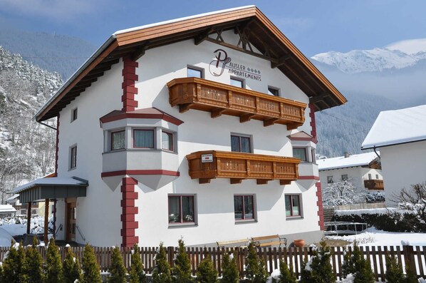 Exterior - Apartment Himmelschlüssel for 1-2 persons - Apartments Ferienwohnungen PFAUSLER (Oetz)