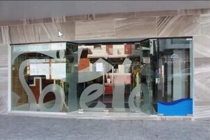 Fachada de la propiedad