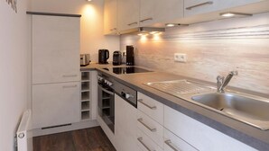 茶具/咖啡用具、冰箱、烤箱、洗碗机