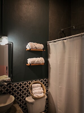 Family Room | Bathroom | Towels - Selina Oaxaca (Oaxaca)