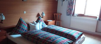 Hirschberg 1 - House Metzler