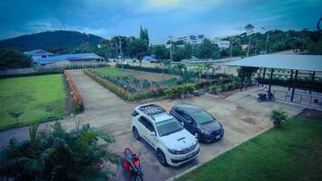 Free self parking