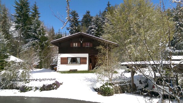 Unclassified image, 1 of 24, button