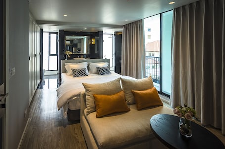 Executive Modern Room | City view. Apartelle Jatujak Hotel