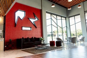 Reception - PS Sriphu Hotel (Hat Yai)