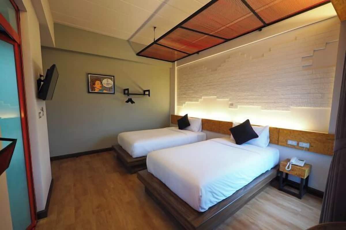 Décoration personnalisée, bureau, rideaux occultants, Wi-Fi gratuit